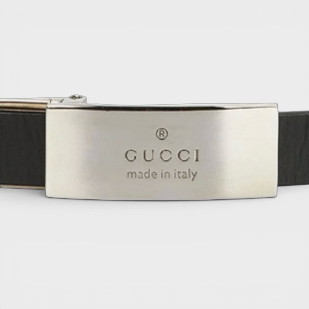 GUCCI Reversible Black and Tan Belt with Silver Logo Buckle. - Picture 4 of 16